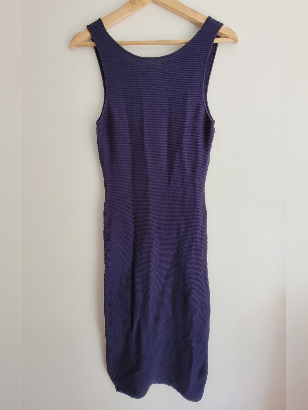 Dynamite Sleeveless Ribbed Midi Dress in Navy